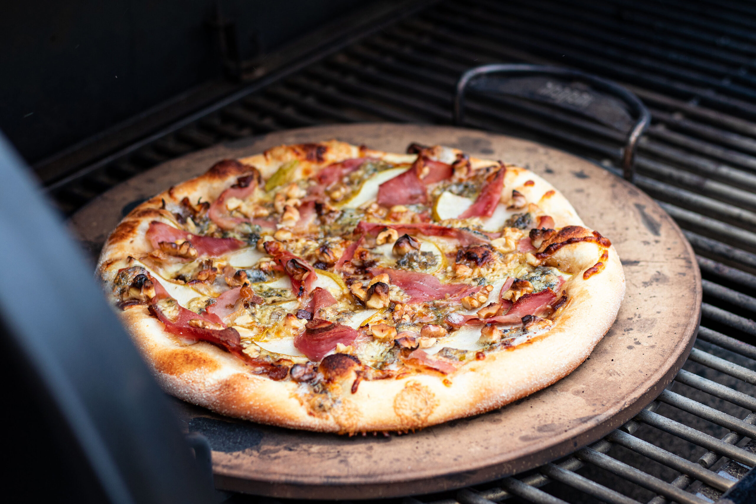 Caramelised Onion, Pear & Blue Cheese Pizza Recipe | BBQs In The Hills